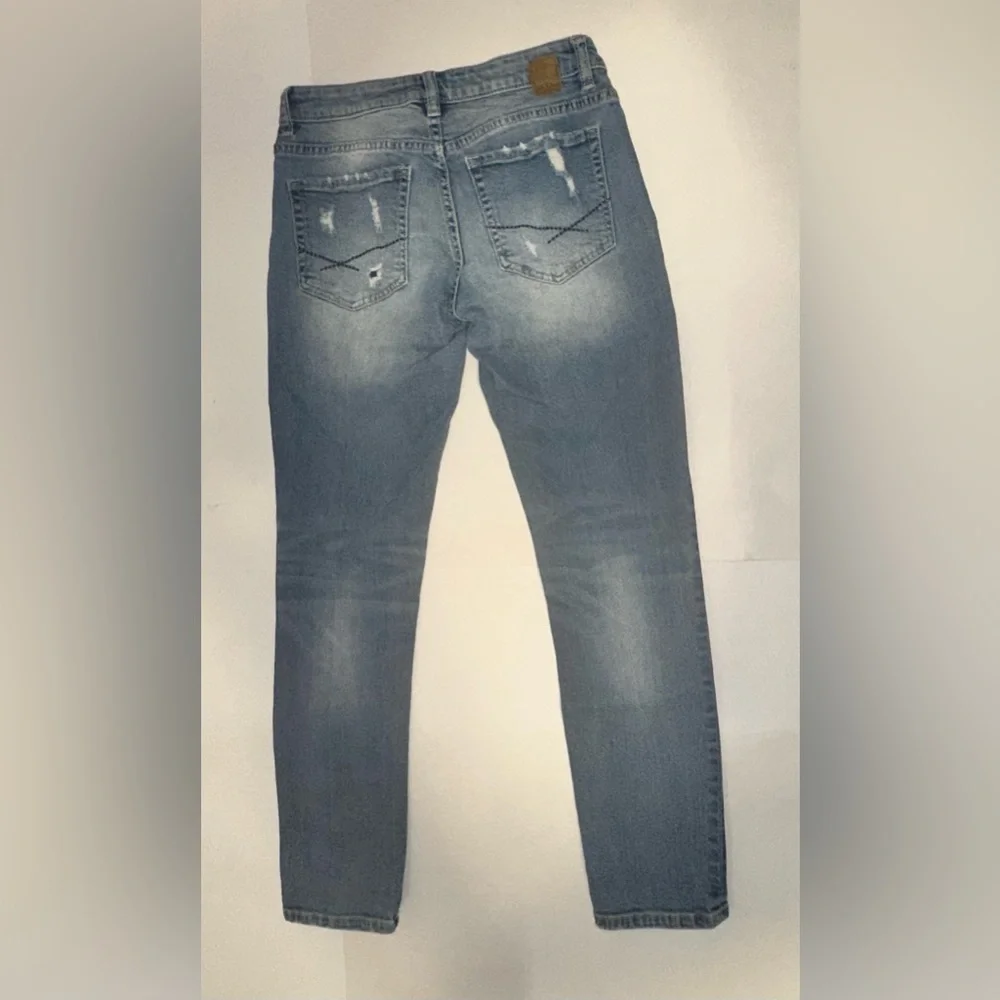 BKE Stella Mid-Rise Stretch Cropped Denim Jeans Women’s Size 26 Light Wash - Picture 4 of 9